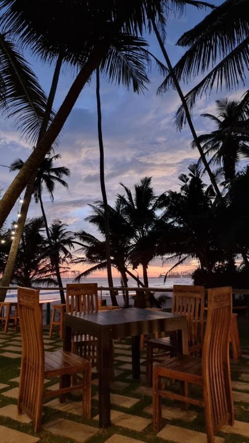 Dickwella Beach فندق ديكويلاّ تين